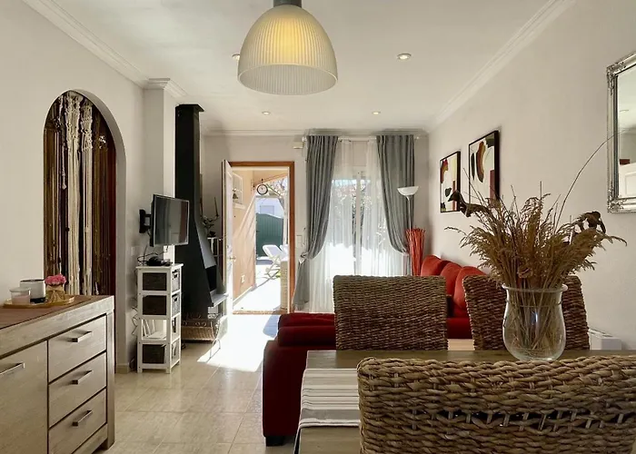 Rambla Mallols 9 Casa Дом отдыха Ля Эскала