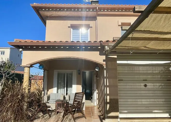 Дом отдыха Rambla Mallols 9 Casa *